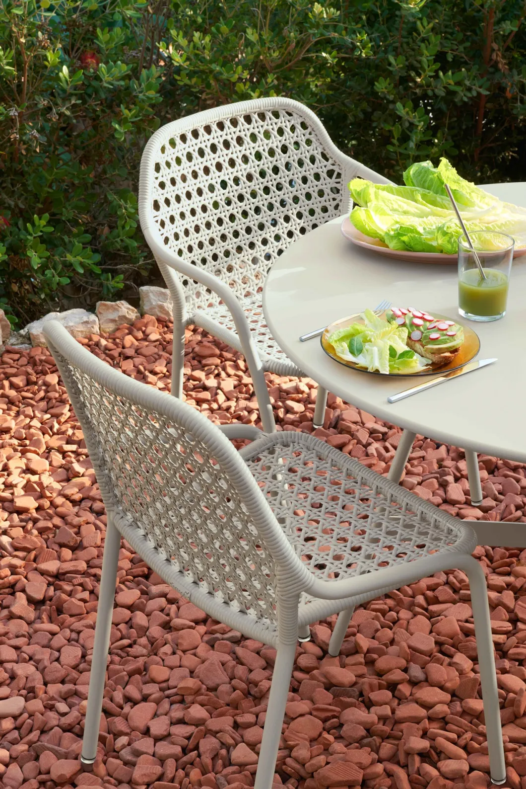 CHAISE
