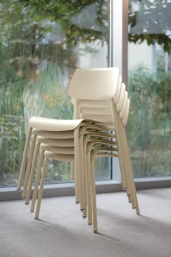 CHAISE