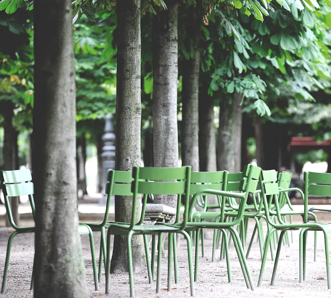 CHAISE