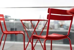 CHAISE
