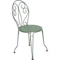 CHAISE