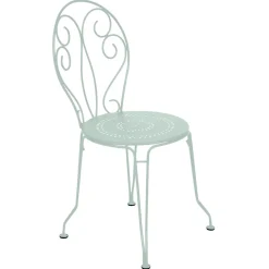 CHAISE