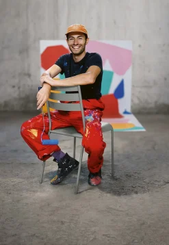 CHAISE