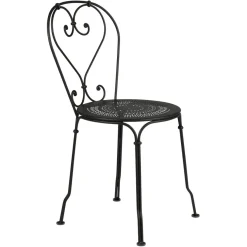 CHAISE