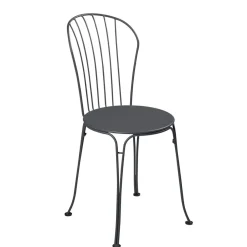 CHAISE