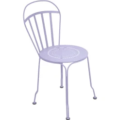 CHAISE