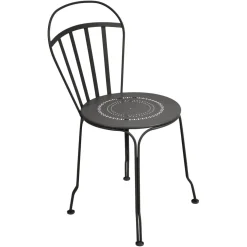 CHAISE