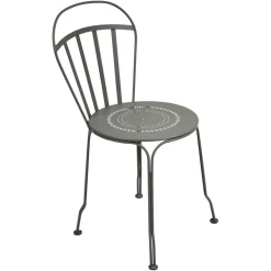 CHAISE