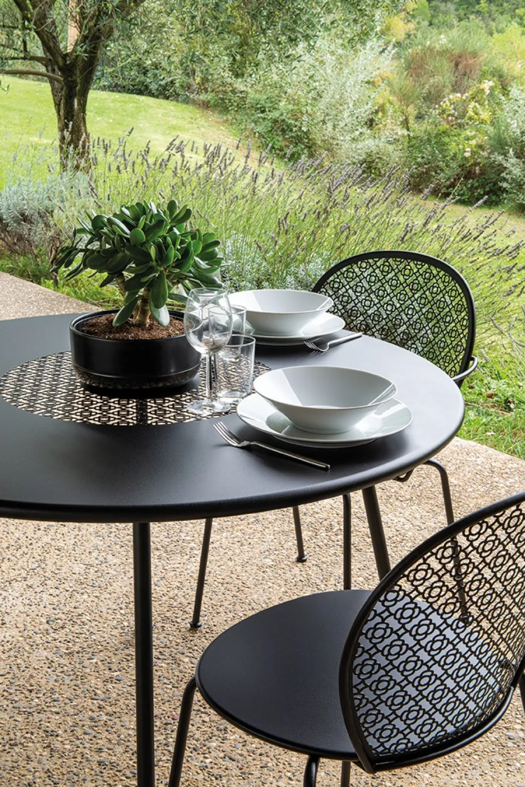 TABLE Ø 110 CM