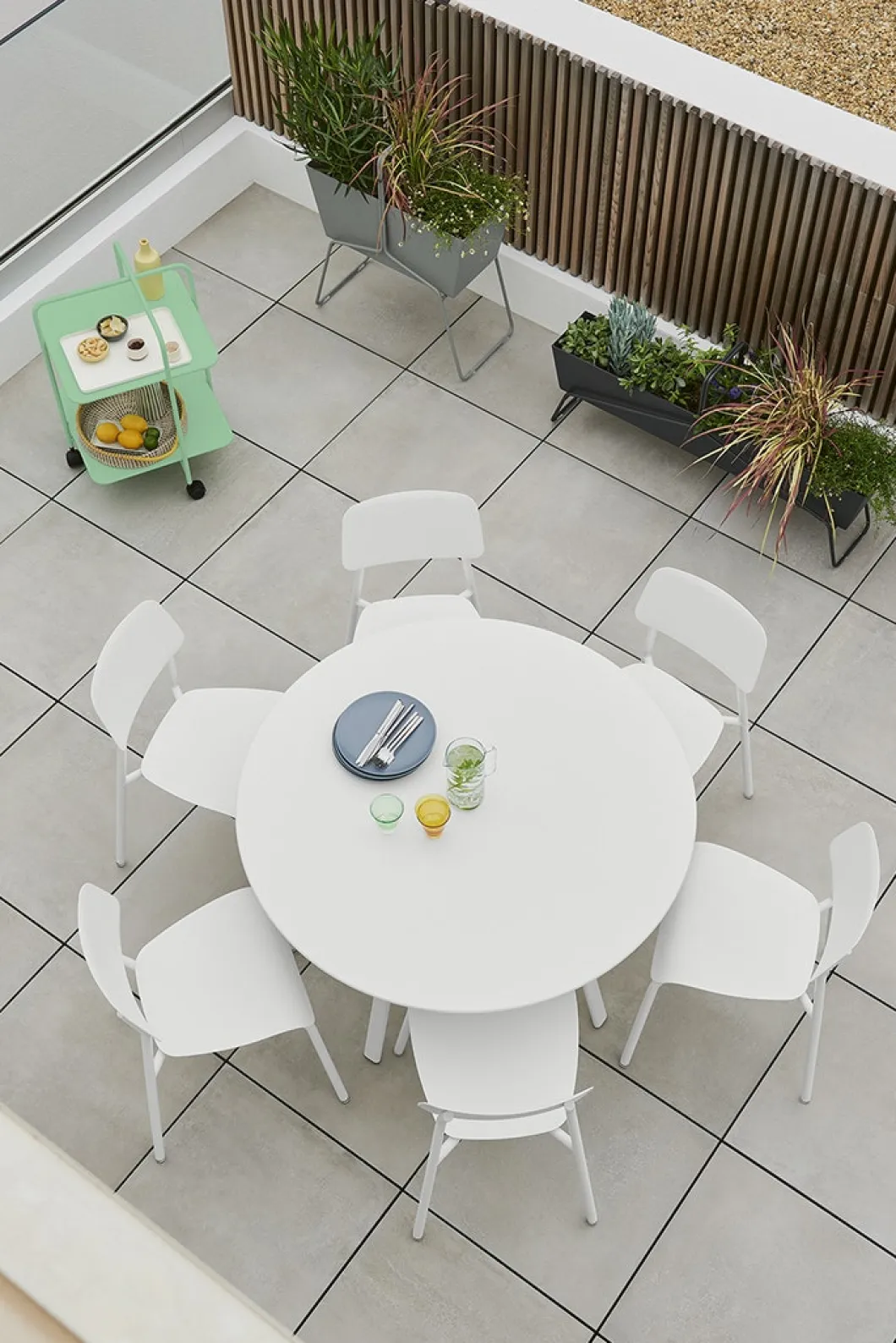 TABLE Ø 117 CM