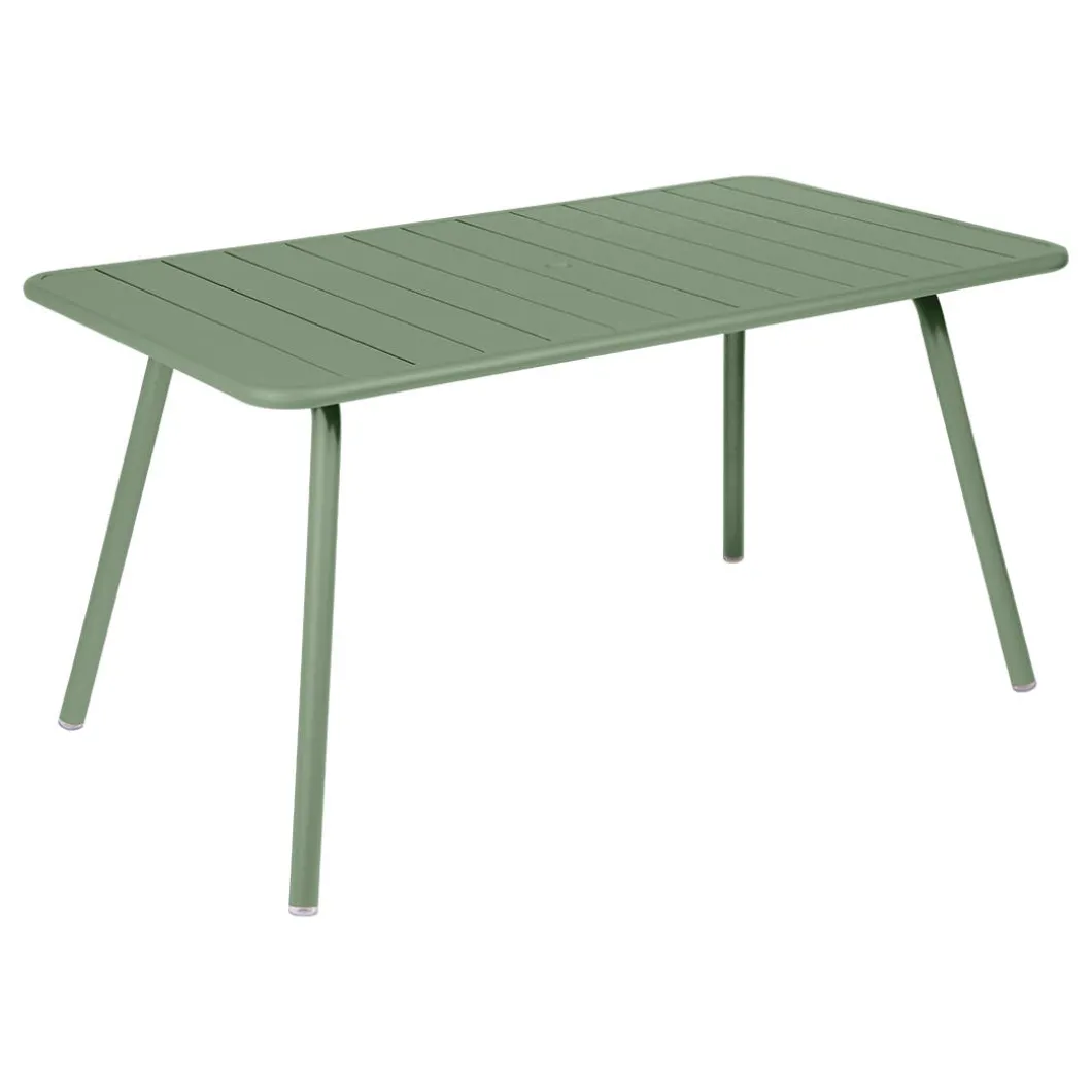 TABLE 143 X 80 CM
