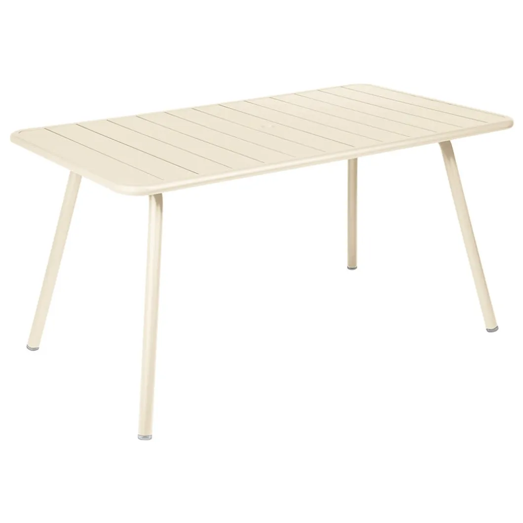 TABLE 143 X 80 CM