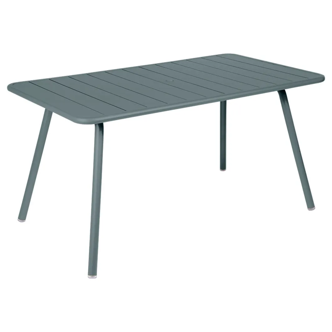 TABLE 143 X 80 CM