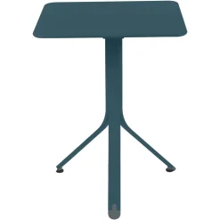 TABLE 57 X 57 CM