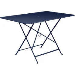 TABLE 117 X 77 CM