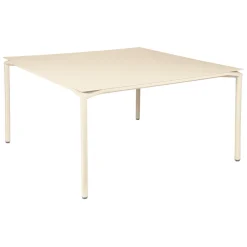 TABLE 140 X 140 CM