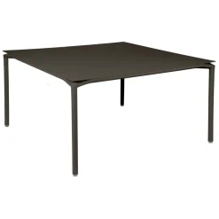 TABLE 140 X 140 CM