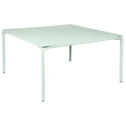 TABLE 140 X 140 CM