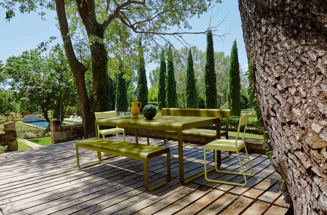 TABLE 196 X 90 CM